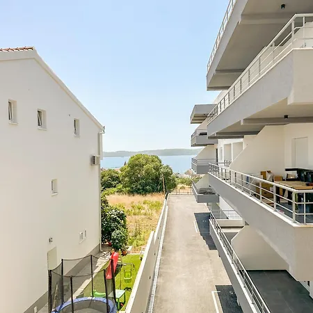 Apartment Seget 14